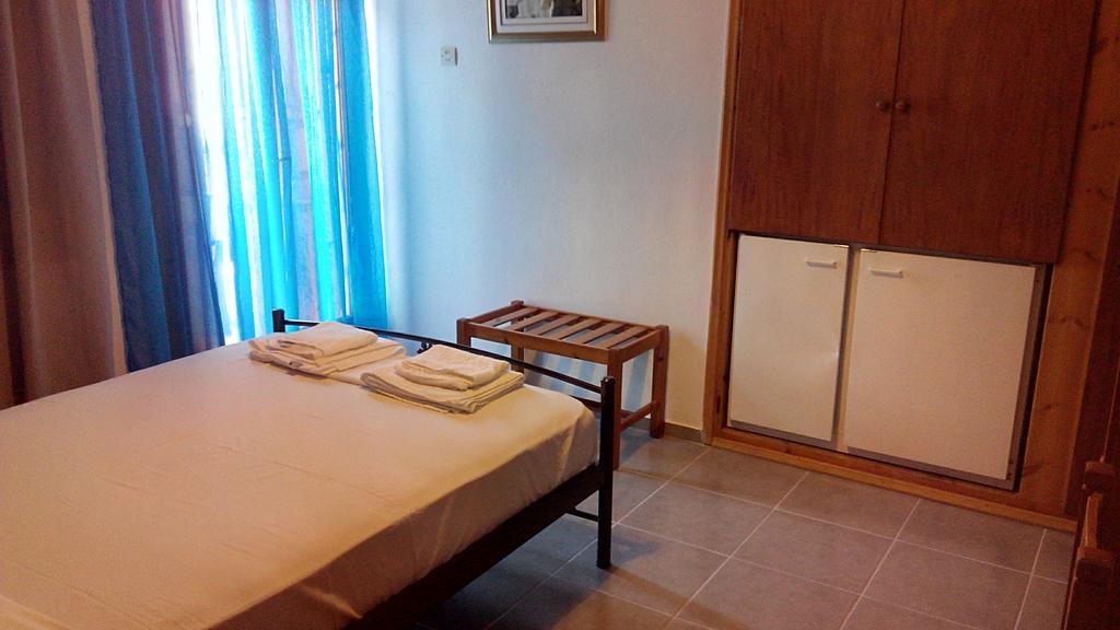 Liossis Rooms and Apartments Σκόπελος Δωμάτιο φωτογραφία