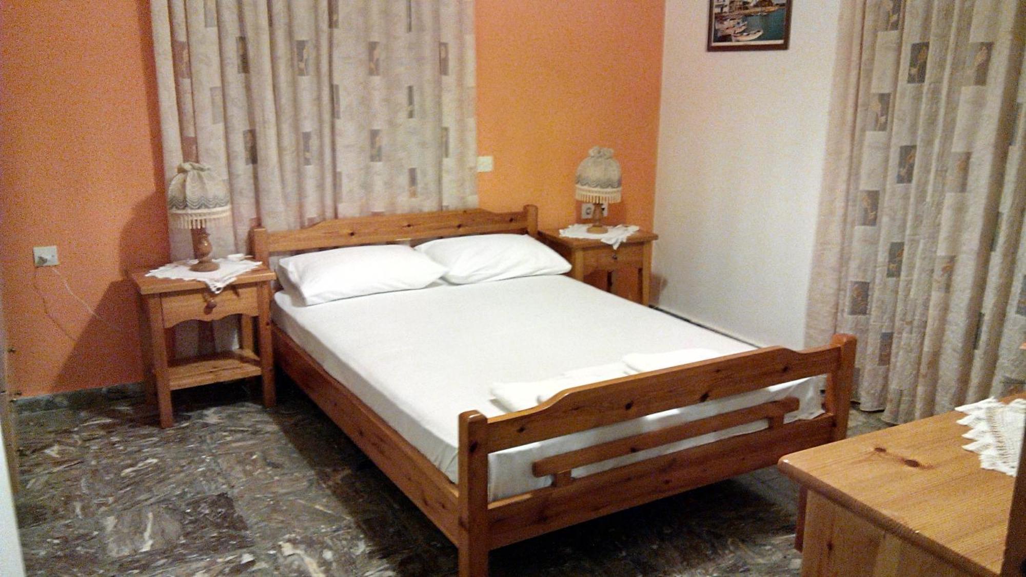 Liossis Rooms and Apartments Σκόπελος Δωμάτιο φωτογραφία